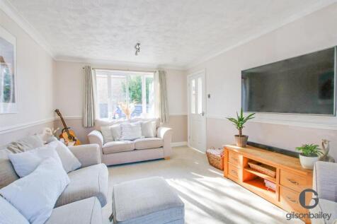 25 Pym Close Lounge