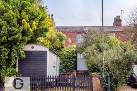 81RosaryRoad-15