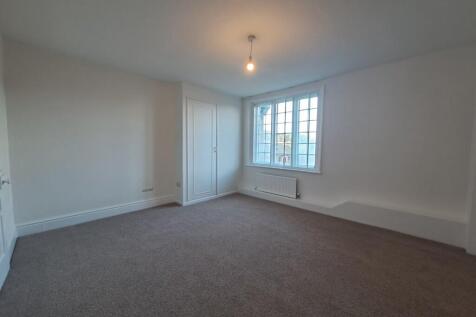Bedroom 3 (1)