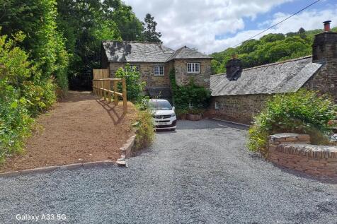 Front of house/drive