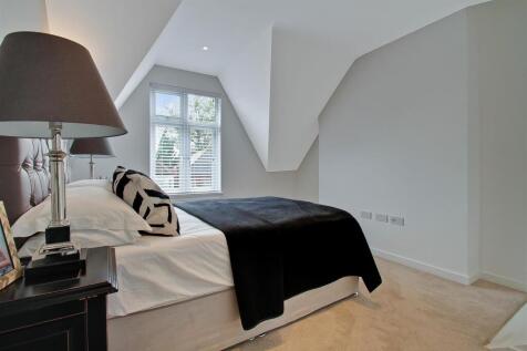 Bedroom 1.jpg