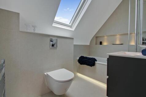 Bathroom.jpg
