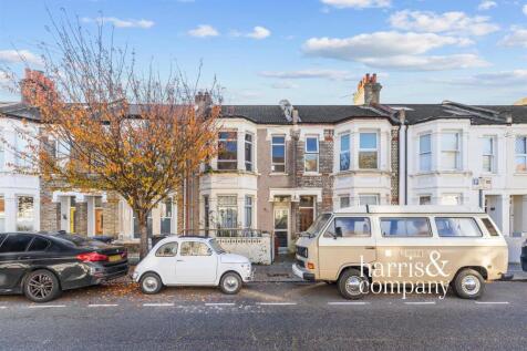 1 55 Purves Road IMGL1838.jpg