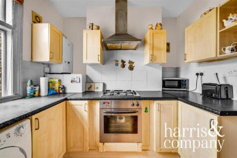 Harris _ Co_28a Sandringham Road_002.jpg