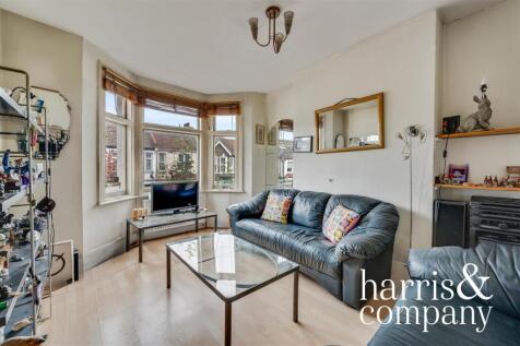 Harris _ Co_28a Sandringham Road_009.jpg