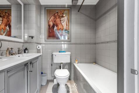 13 49 COURTHOPE RD IMGL9414.jpg