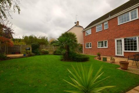 Secluded Rear Garden