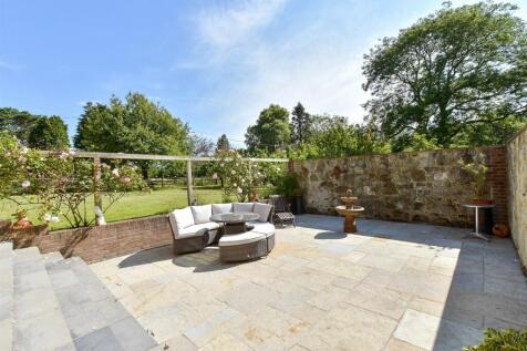 Patio / Decking