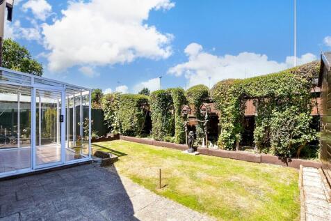 Rear Garden*
