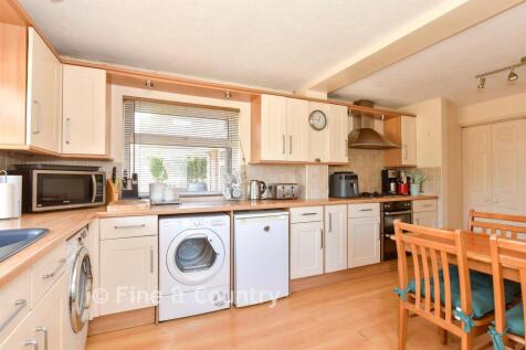 Kitchen/ Breakfast Room