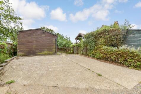 Driveway/Parking
