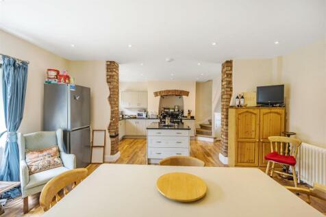 Breakfast Room