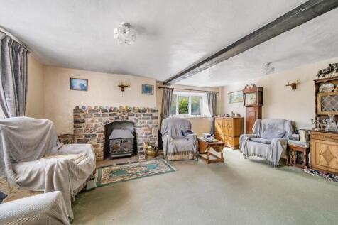 5 Farmhouse lounge.jpg