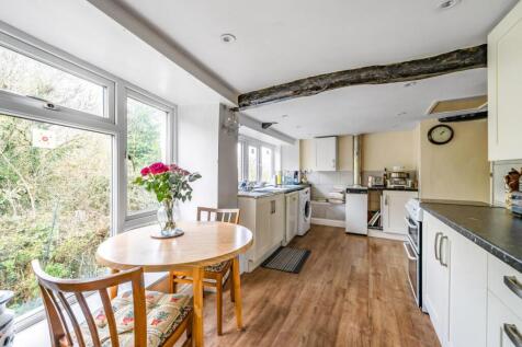 7 Farmhouse kitchen.jpg
