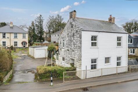 New House Stuart House Rosevallon.jpg