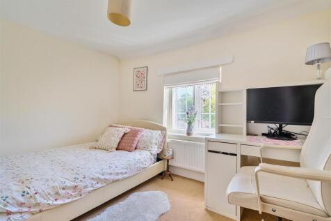 Second bedroom.jpg