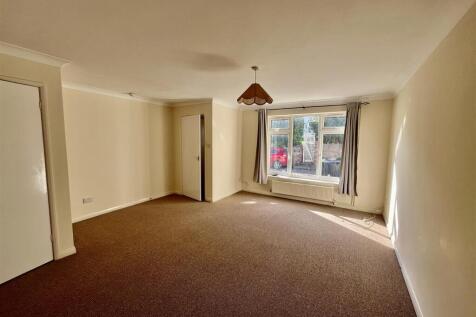 Living Room/Bedroom