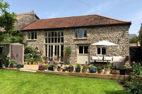 Tamworth Barn Front.jpg