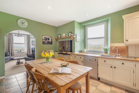 Kitchen/snug
