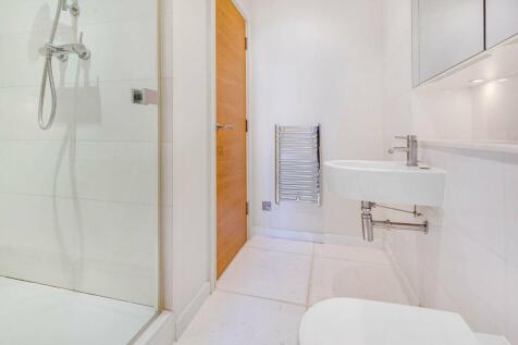 bathroom (1).jpg