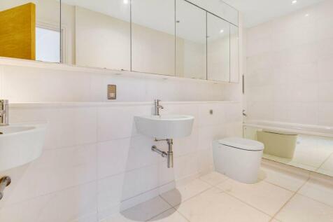 bathroom (3).jpg