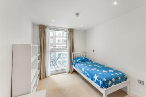 Bedroom.JPG