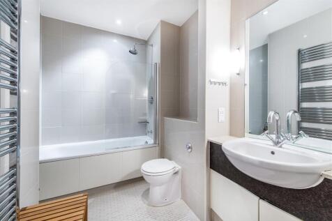 Bathroom.jpg