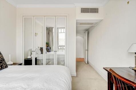 Bedroom.JPG