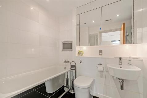 Bathroom.jpg