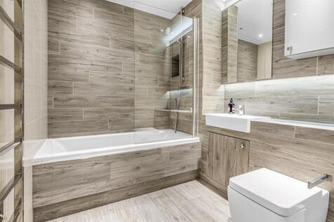 Bathroom.JPG
