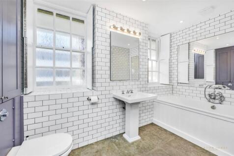 bathroom.JPG