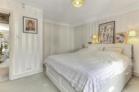 Bedroom (2).jpg