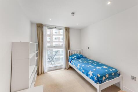 Bedroom.JPG