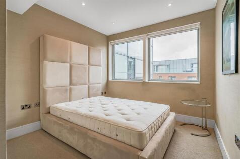 Bedroom.JPG
