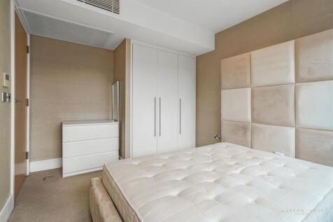 Bedroom.JPG