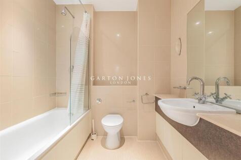 Bathroom.JPG