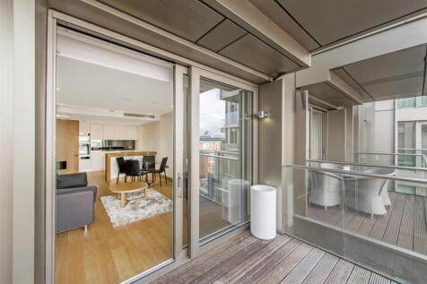 Balcony (2).jpg