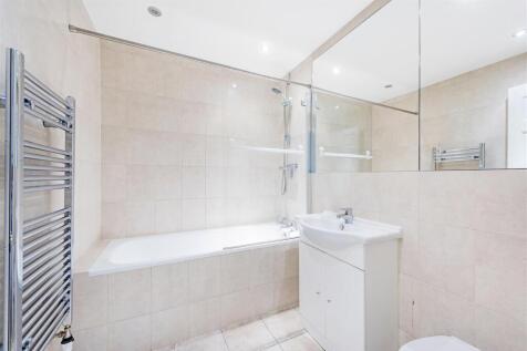 Bathroom.jpg
