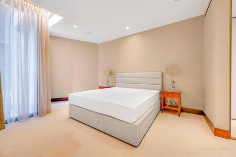 Bedroom.JPG