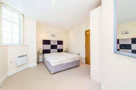 Bedroom.jpg