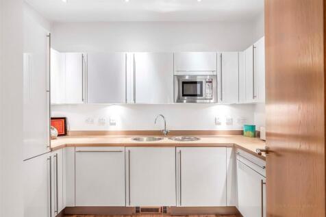 Kitchen.JPG