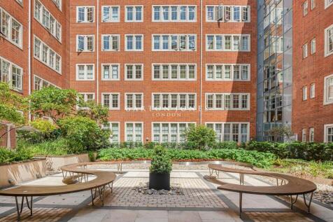 Courtyard.JPG