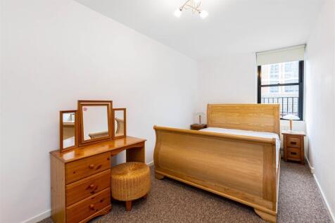 bedroom.jpg