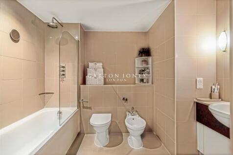 Bathroom.JPG