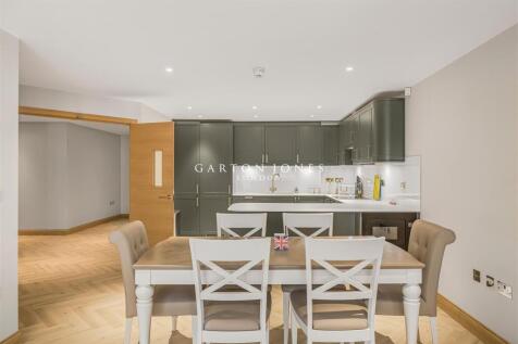 Dining Area.jpg