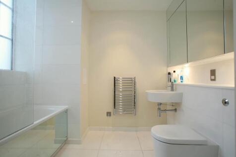 Bathroom.jpg