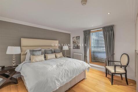 Bedroom.JPG