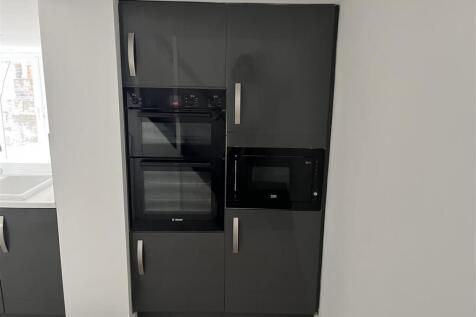 Oven .JPG