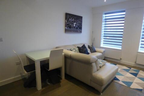 Lounge and Diner.JPG