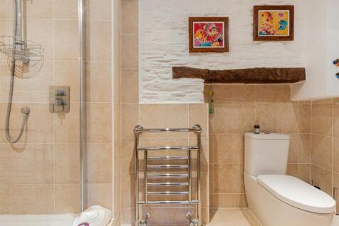 Bed 2 En suite